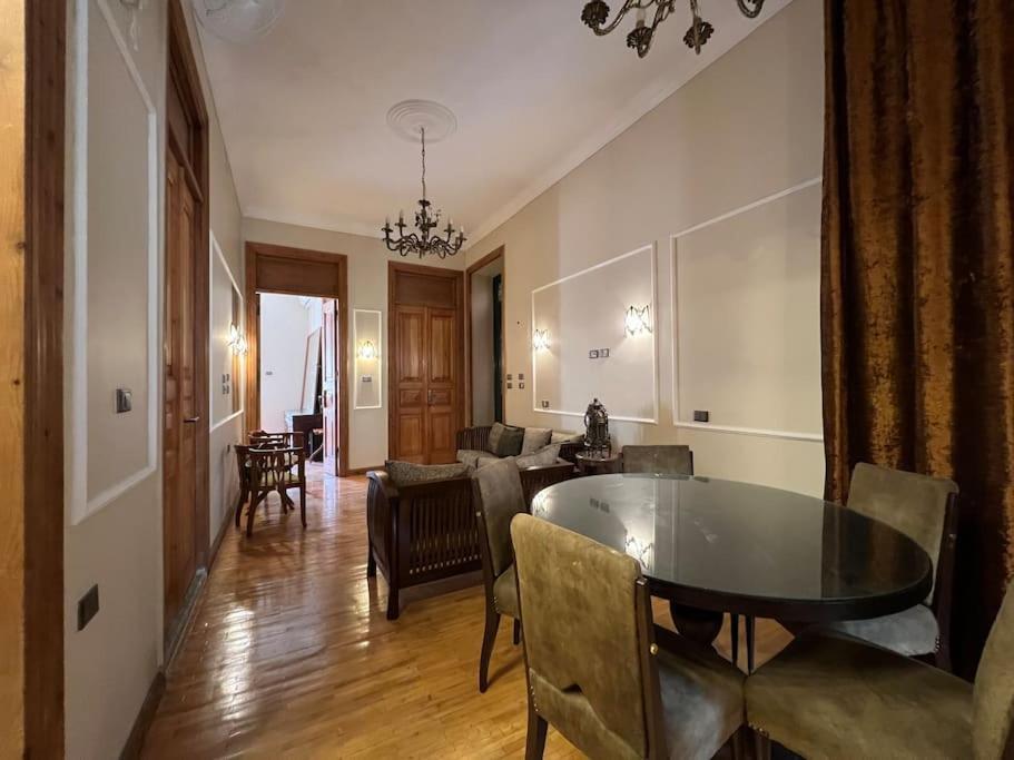 Authentic 3Br Apartment In Downtown, Il Cairo Esterno foto