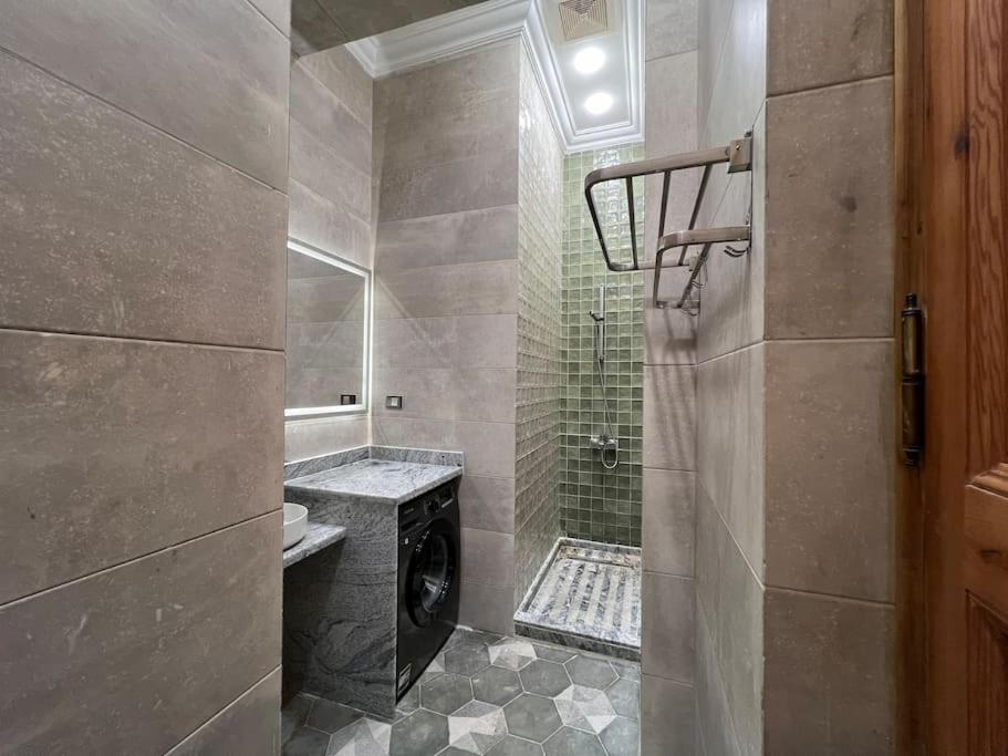 Authentic 3Br Apartment In Downtown, Il Cairo Esterno foto